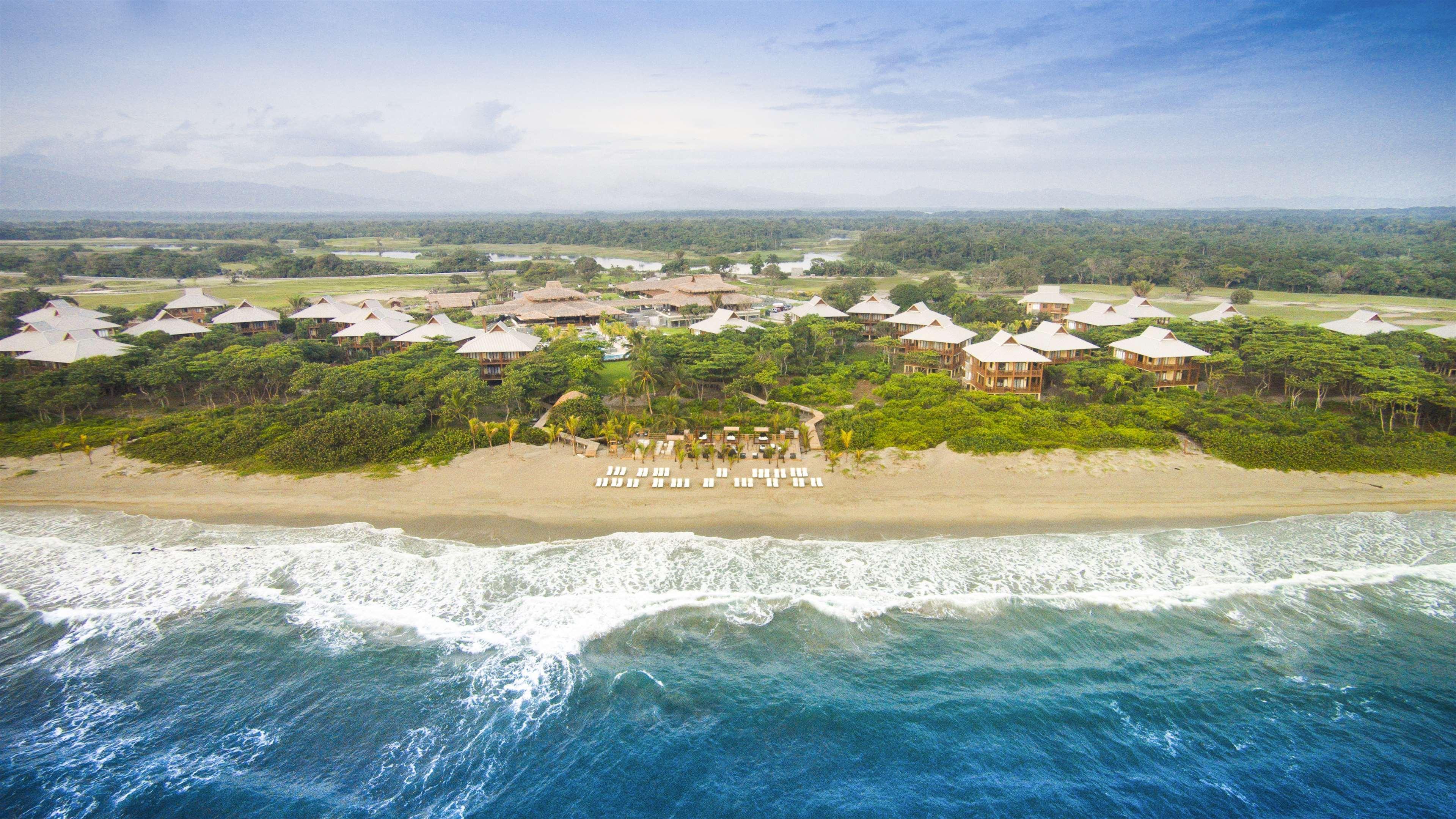 Indura Beach & Golf Resort Curio Collection By Hilton Тела Екстериор снимка